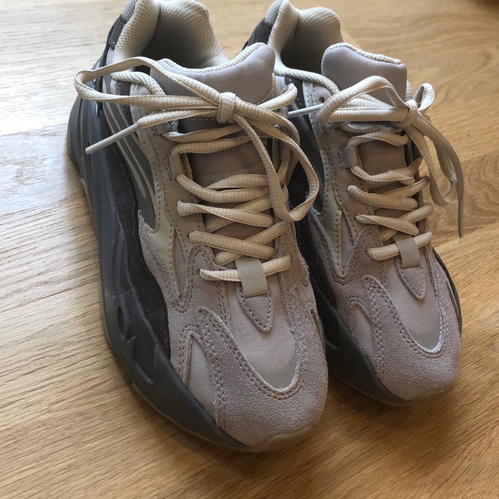 Yeezy 700